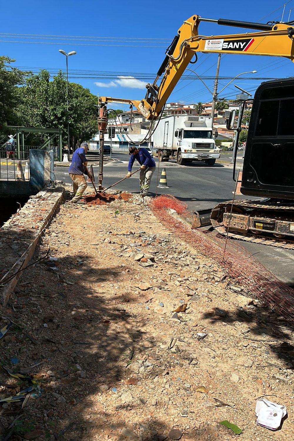 Ciclovia da Av. Dr. Carlos Burgos - Amparo
